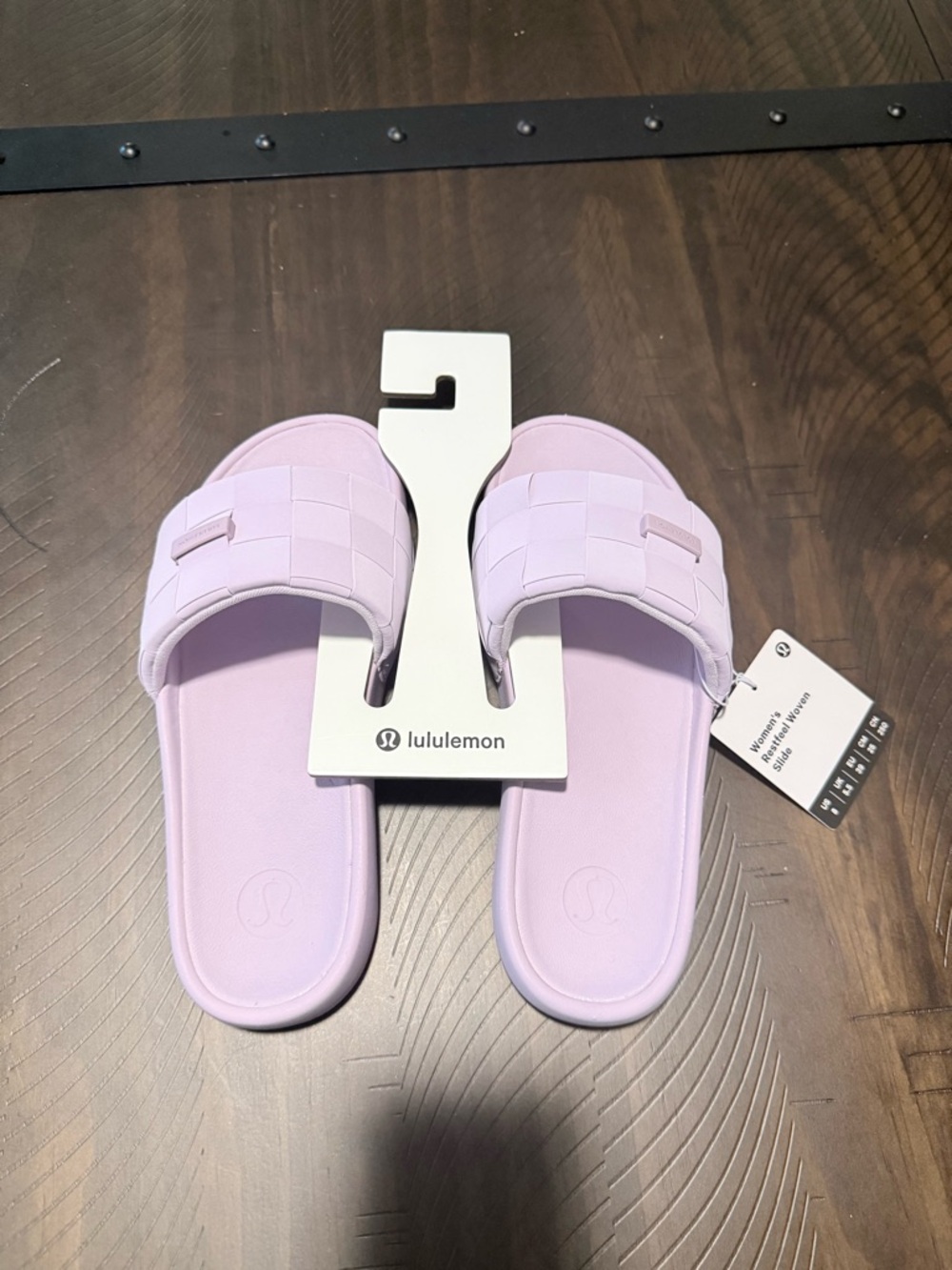 NWT - Lululemon Lilac Play Restfeel Woven Slide w/FREE red Lulu shopping tote - Picture 3 of 13